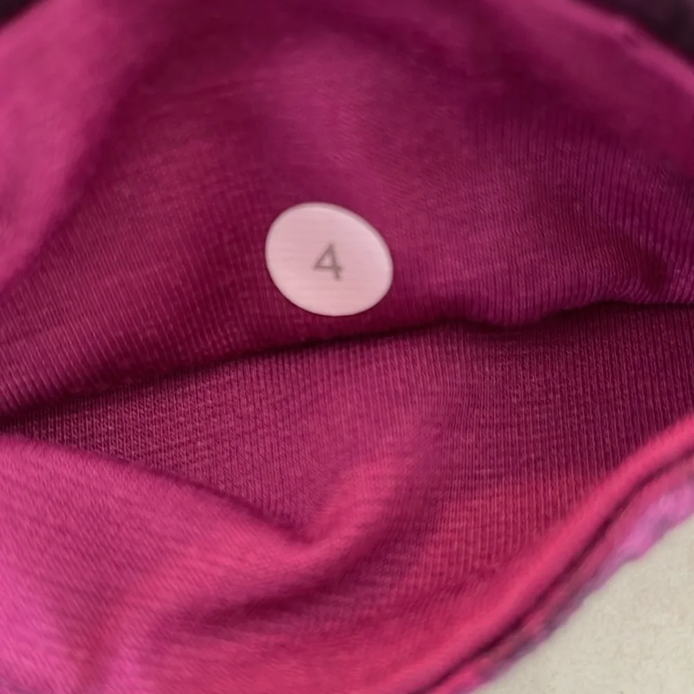 Lululemon Crop black and purple crop leggings size 4 - Picture 3 of 6